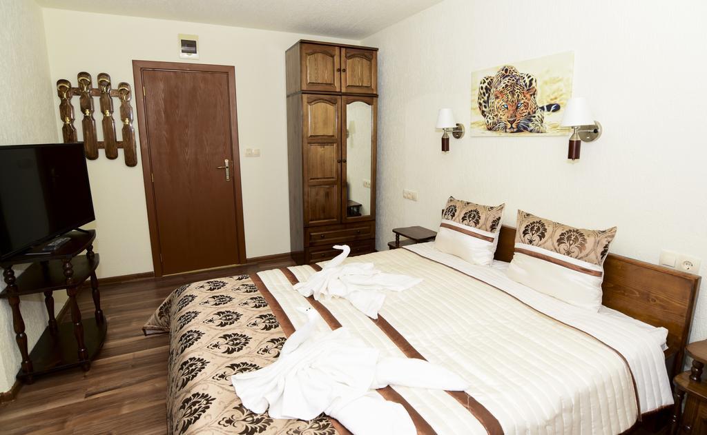 Guesthouse Nefertiti Smolyan Exterior photo